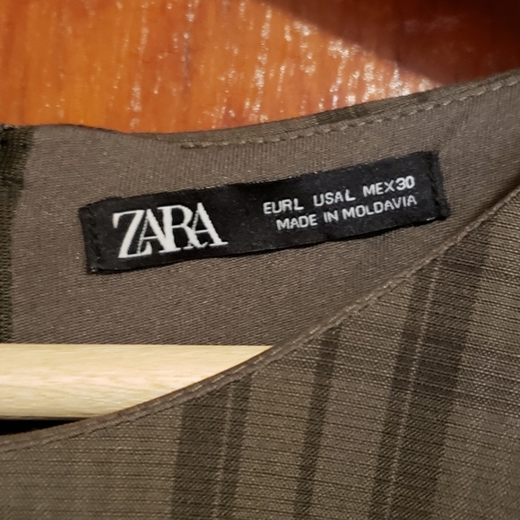 Zara Dress - Picture 3 of 4